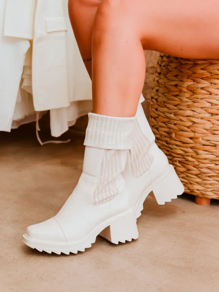 Bota Mood — Muda com Você, Combina com Tudo +1 Brinde: Bolsa Lary Feminina
