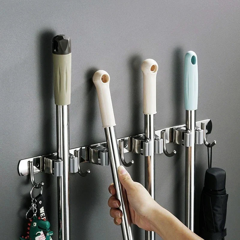 Suporte de Parede Multiuso para Vassouras – Organizador de Ambiente em Aço Inox